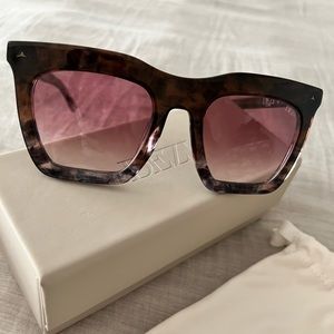 DEZI SUNGLASSES